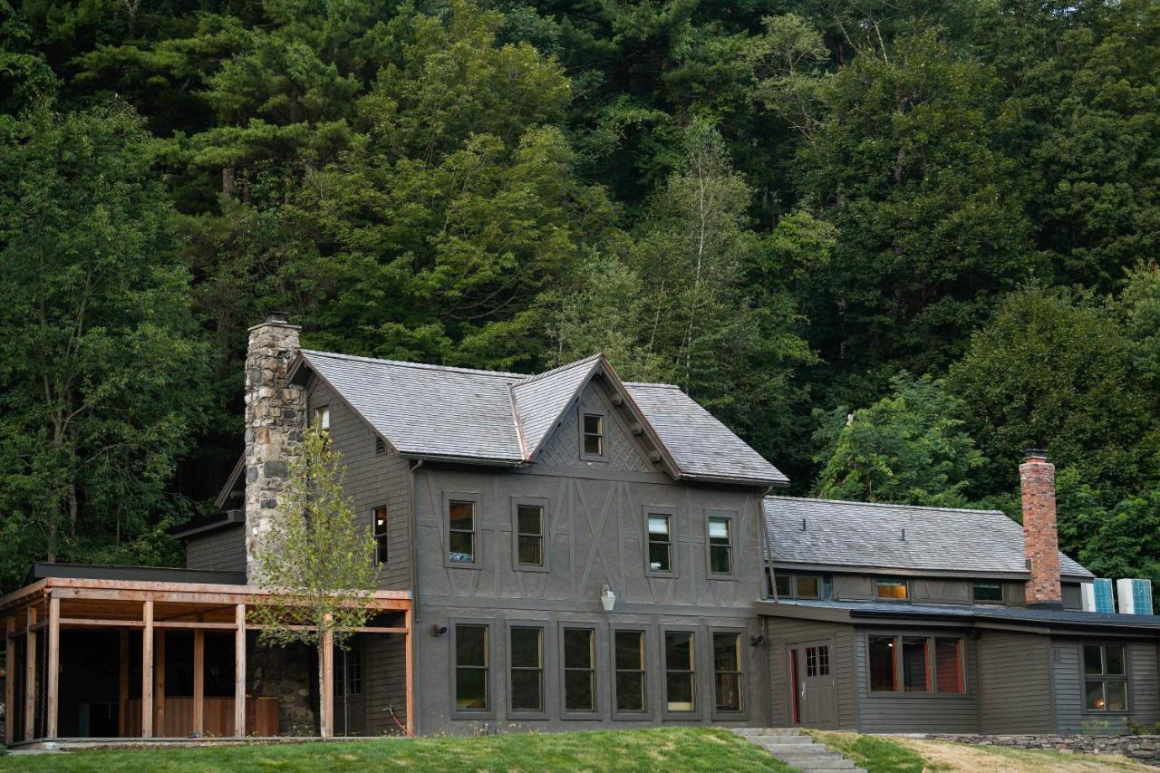 Little Cat Lodge Hillsdale Exterior photo